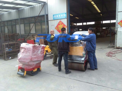 福瑞得機械座駕壓路機，手扶壓路機包裝發(fā)貨